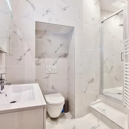 Urbanflat 64 - De Luxe Proche Champs-elysees Apartment *